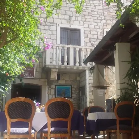 Dora Apartment Supetar