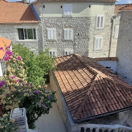 Dora * Supetar