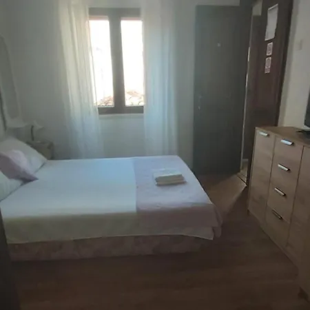 Dora * Supetar