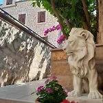 Appartement Dora *