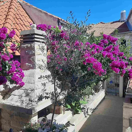 アパート Dora スペタル