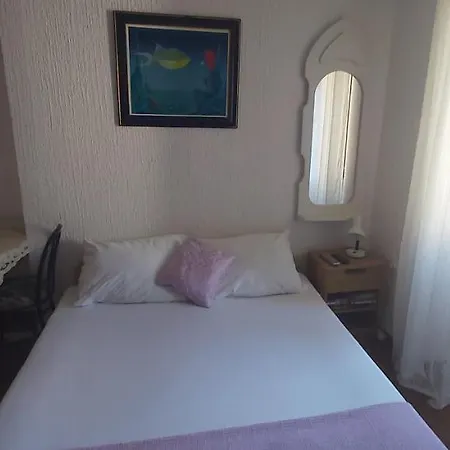 Dora Apartamento Supetar