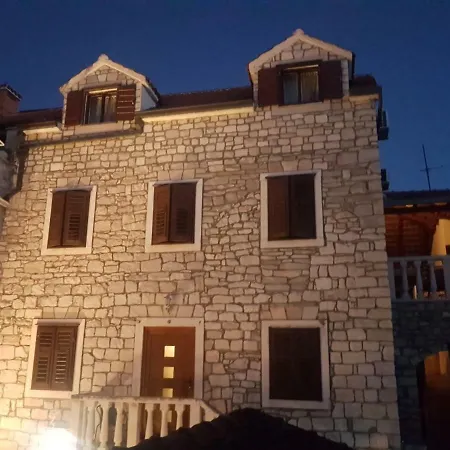 Dora Apartamento Supetar