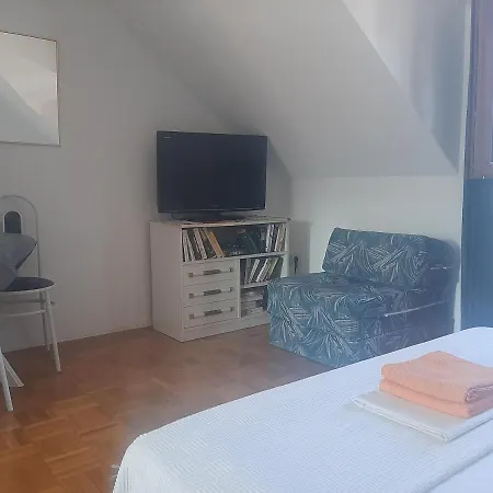 Apartment Dora Supetar