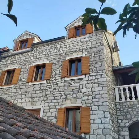 Apartment Dora Supetar