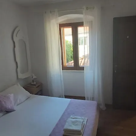 Dora Апартаменты *